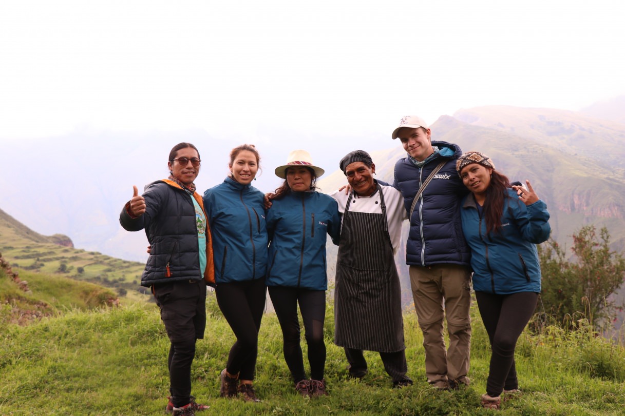 alternative Inca trail women porter
